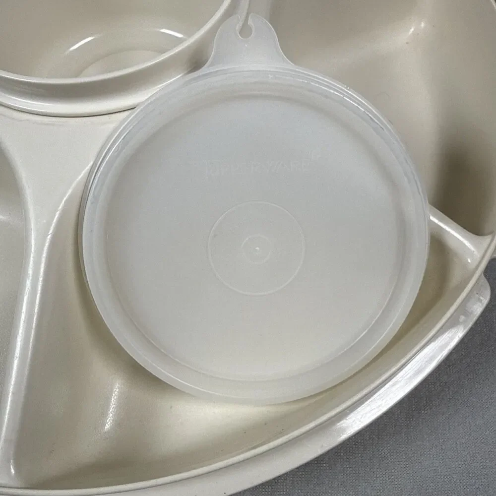 TUPPERWARE Serving Center 6-Part Divided Party Veggie Snack & Dip Tray 1665 1667